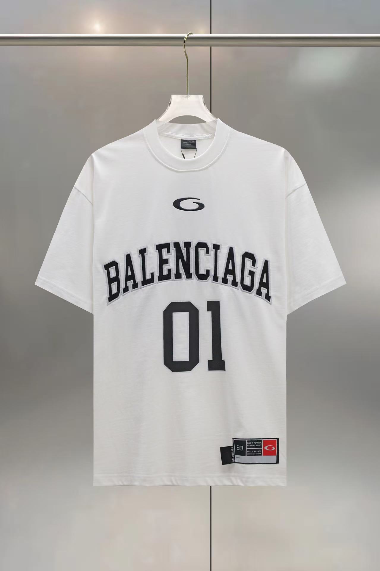 BALENCIAGA