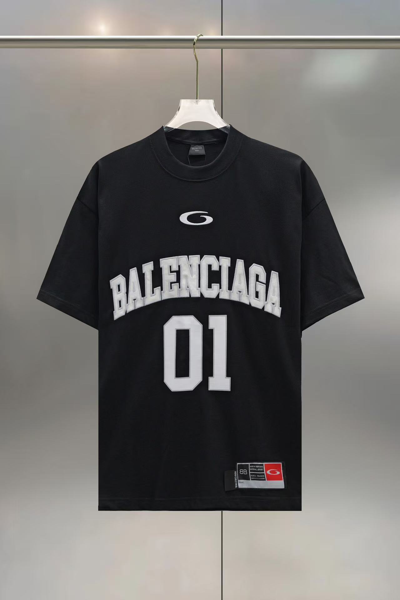 BALENCIAGA
