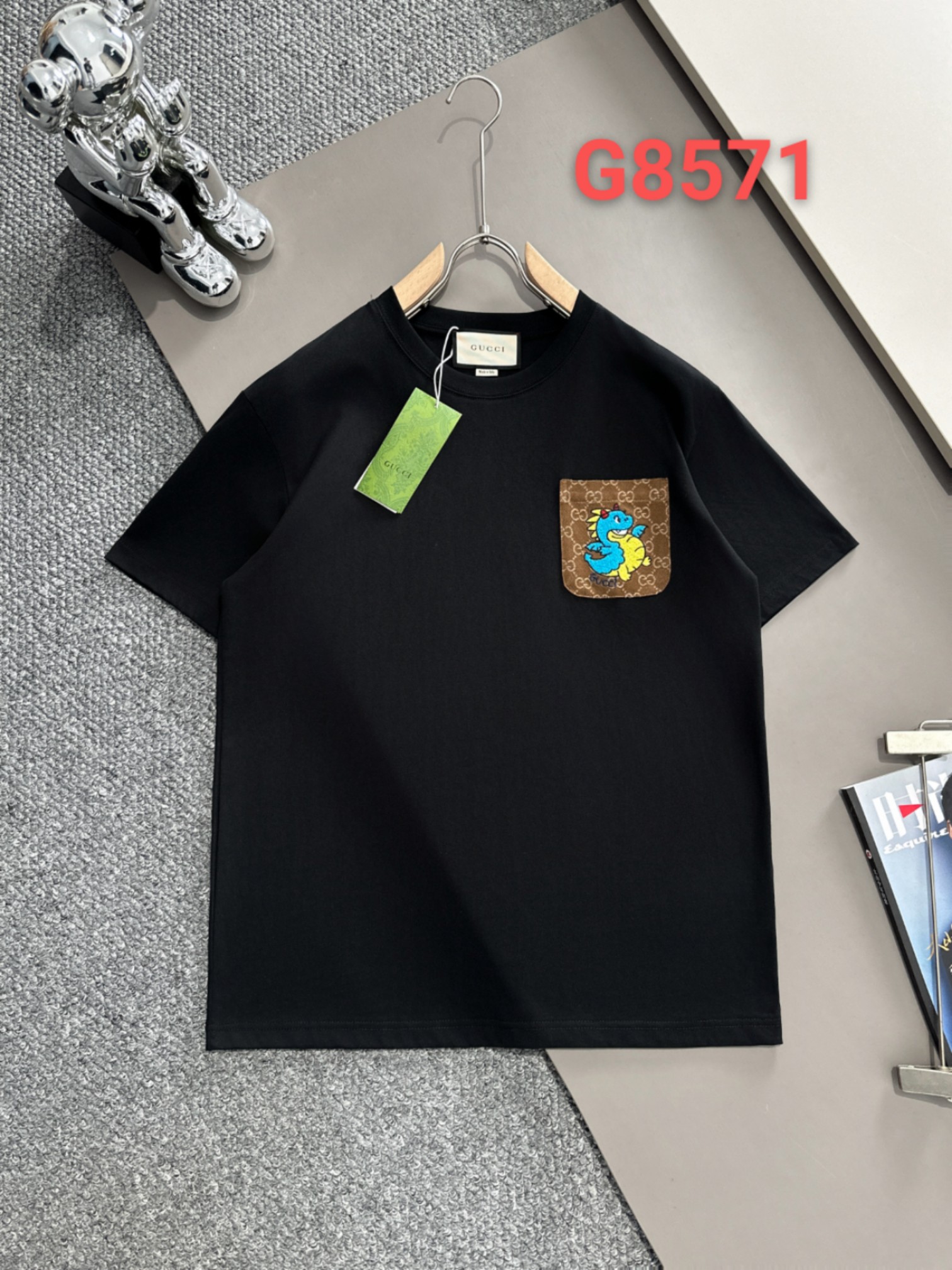(Gucci) Dinosaur embroidery pattern